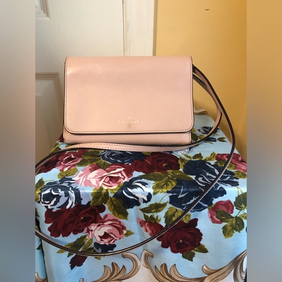 kate spade Handbags - kate spade Blush Pink Leather Crossbody wallet bag